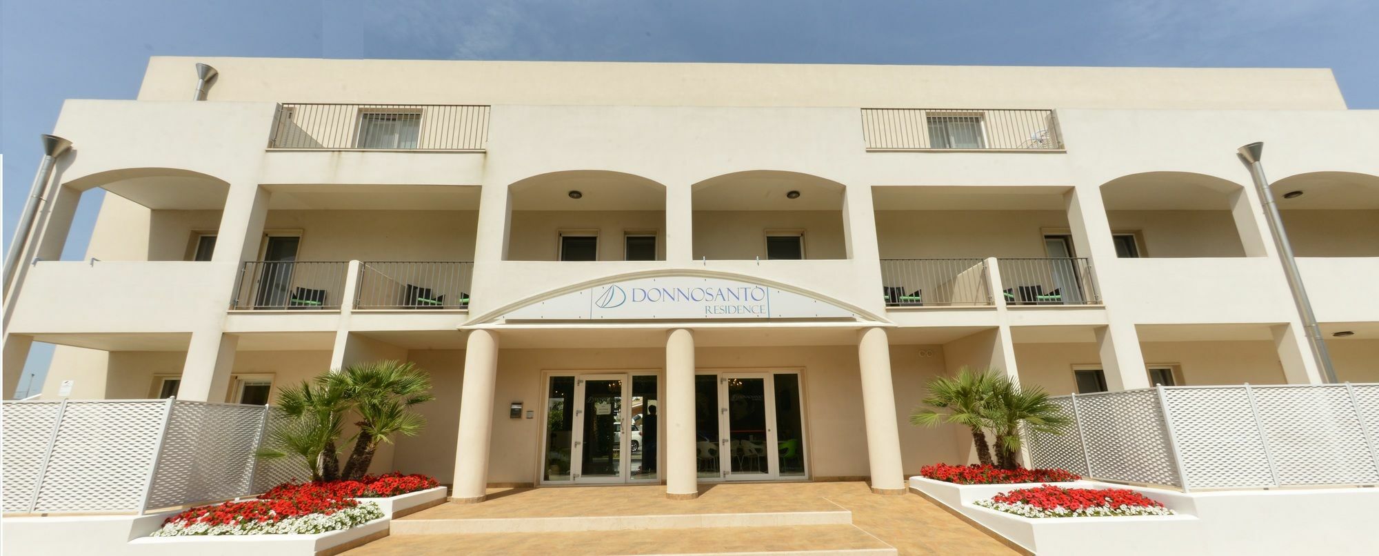 Aparthotel Donnosanto Torre Santa Sabina